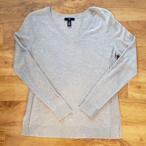 GAP grey lightweight V-neck tunic sweater S